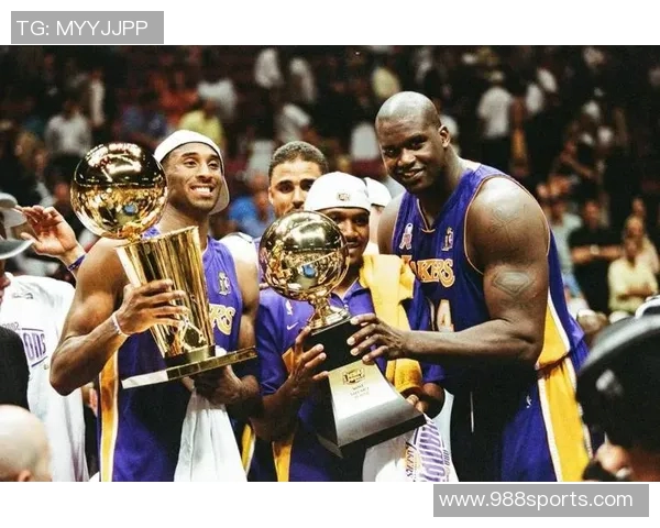 里夫斯赛季前五场狂砍171分追平湖人传奇球星韦斯特科比与贝勒