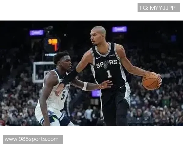 华兹狂砍55分杜兰特紧随其后贡献39分两人联手引领比赛高潮