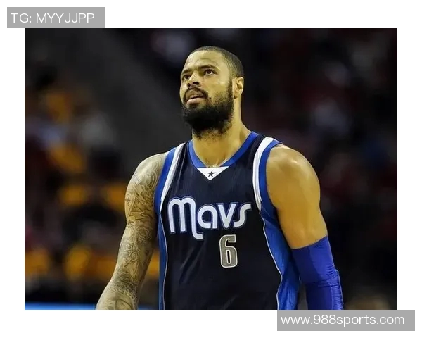 泰森盛赞阿伦内线脚步迅速与他并肩作战感到无比幸运